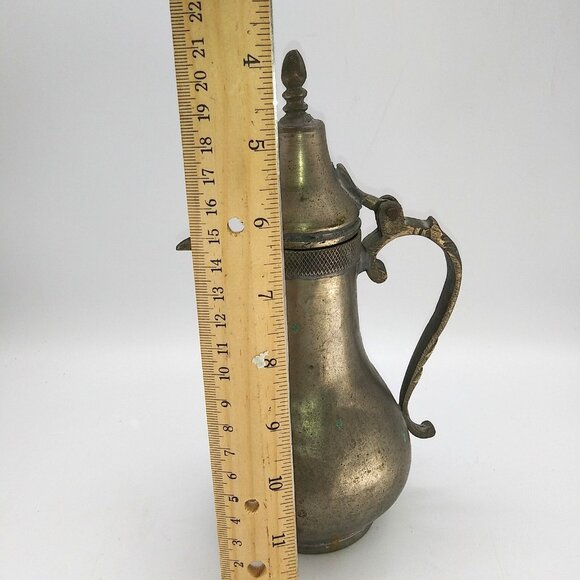 Vintage saudi arabia hinged metal Coffee pot 8"T by 6"W - Picture 9 of 10